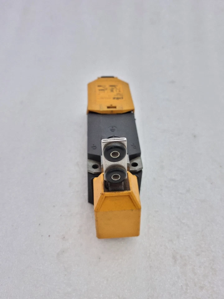 Pilz psen me1s/1as mechanical safety switch 570000 Made In Germany